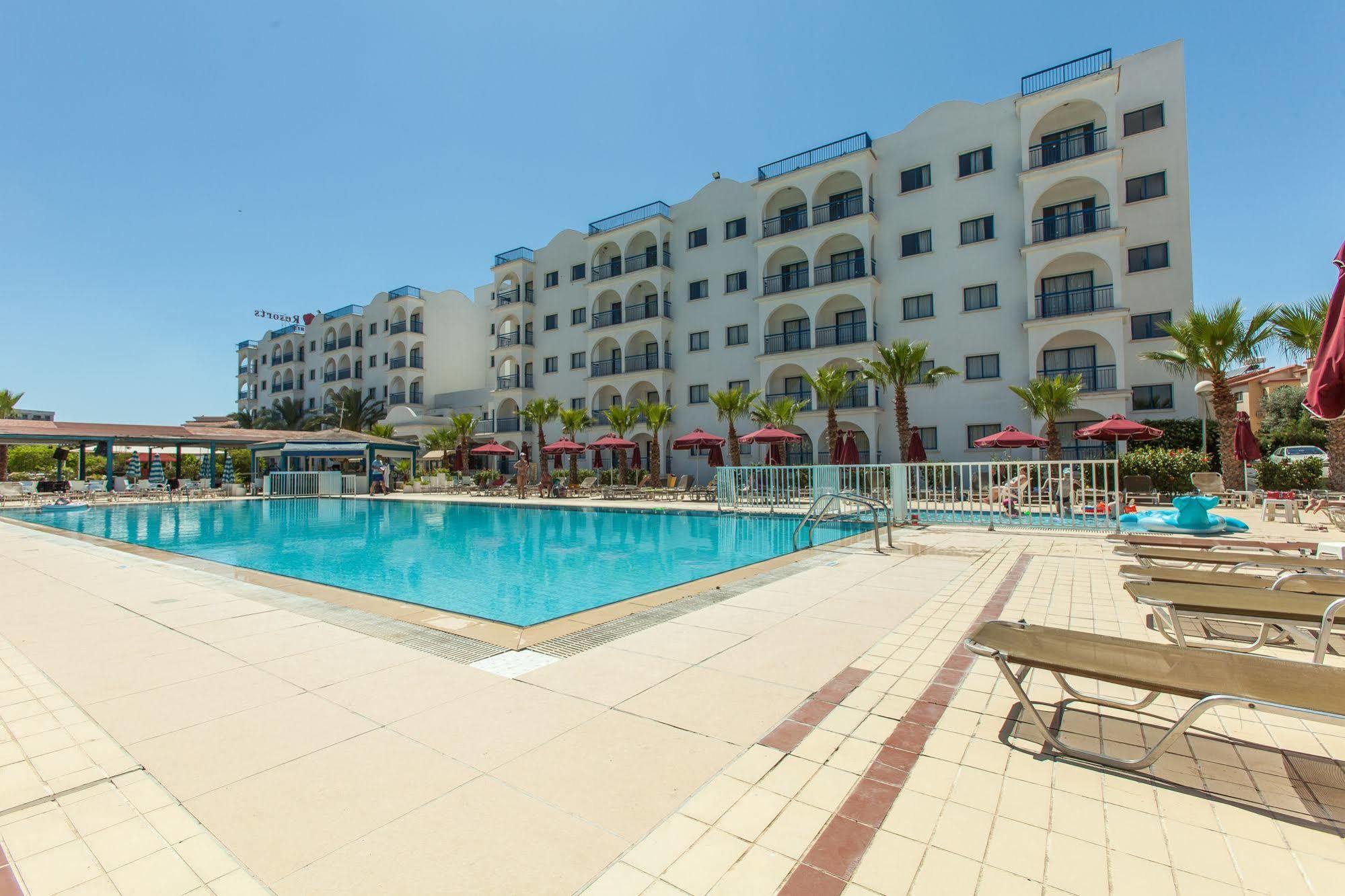Crown Resorts Elamaris Protaras Exteriör bild